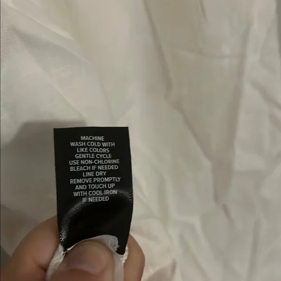 Torrid White Sleeveless Relaxed Blouse- NWT - Picture 11 of 11